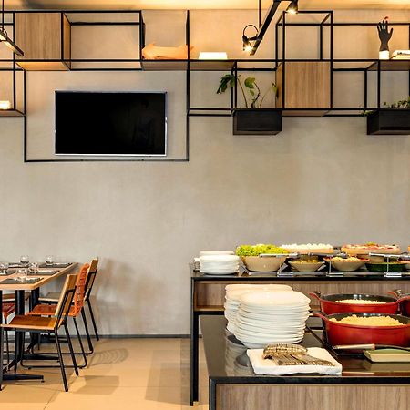 Отель Ibis Sao Paulo Barra Funda Экстерьер фото