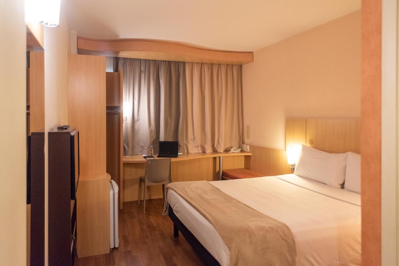 Отель Ibis Sao Paulo Barra Funda Экстерьер фото