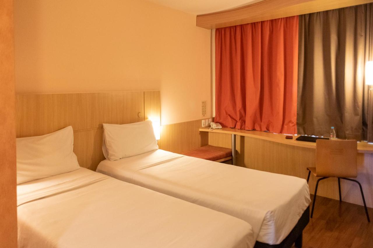Отель Ibis Sao Paulo Barra Funda Экстерьер фото
