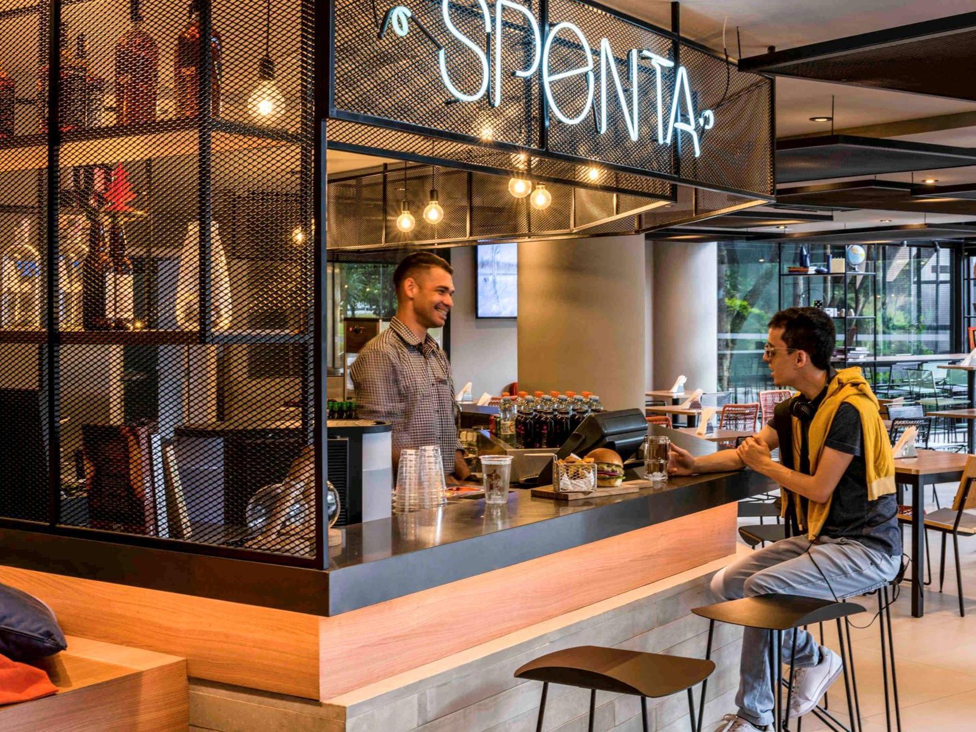 Отель Ibis Sao Paulo Barra Funda Экстерьер фото